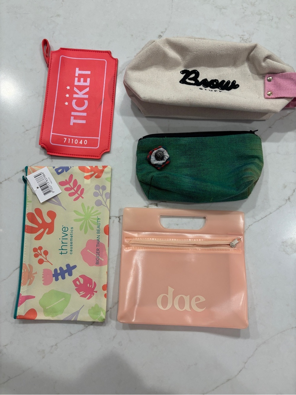 Set of 5 makeup bags